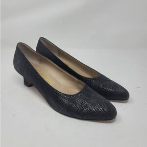 Salvatore Ferragamo Pump Size 8.5 Pointed Toe Block Low Heel Slip On Shoes Black
